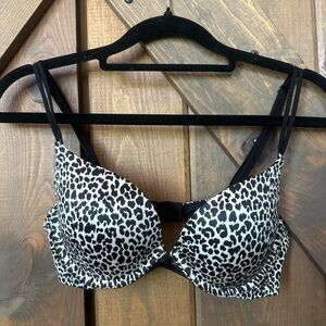 Victoria's Secret Leopard Print Bra in Black and White